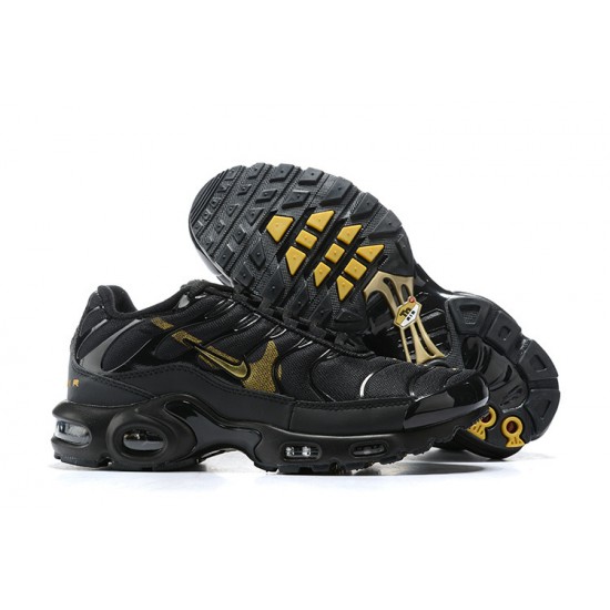 Sports Shoes Nike Air Max Plus Tn (M) Black Gold