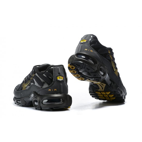 Sports Shoes Nike Air Max Plus Tn (M) Black Gold