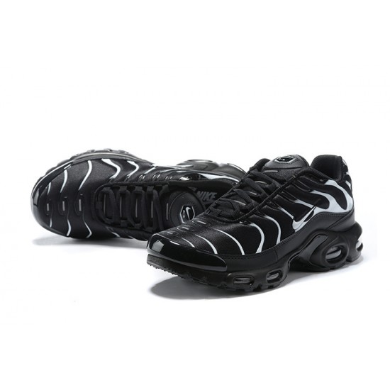 Sports Shoes Nike Air Max Plus Tn (M) Black Grey 852630-038