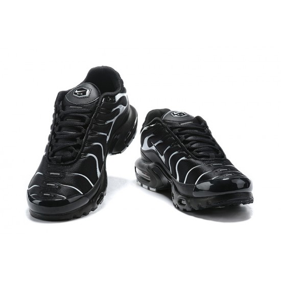 Sports Shoes Nike Air Max Plus Tn (M) Black Grey 852630-038