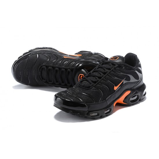 Sports Shoes Nike Air Max Plus Tn (M) Black Orange