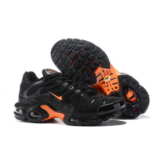 Sports Shoes Nike Air Max Plus Tn (M) Black Orange