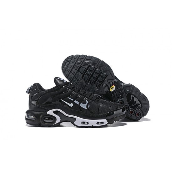 Sports Shoes Nike Air Max Plus Tn (M) Black White 815994-004