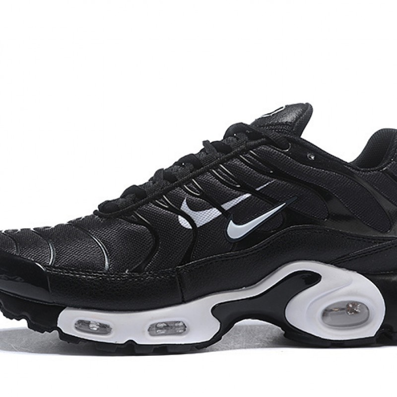 Sports Shoes Nike Air Max Plus Tn (M) Black and White