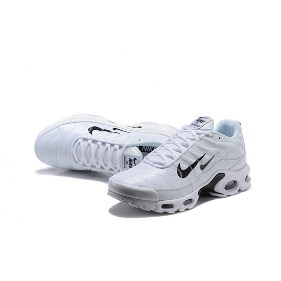 Sports Shoes Nike Air Max Plus Tn (M) White Black