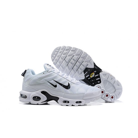 Sports Shoes Nike Air Max Plus Tn (M) White Black