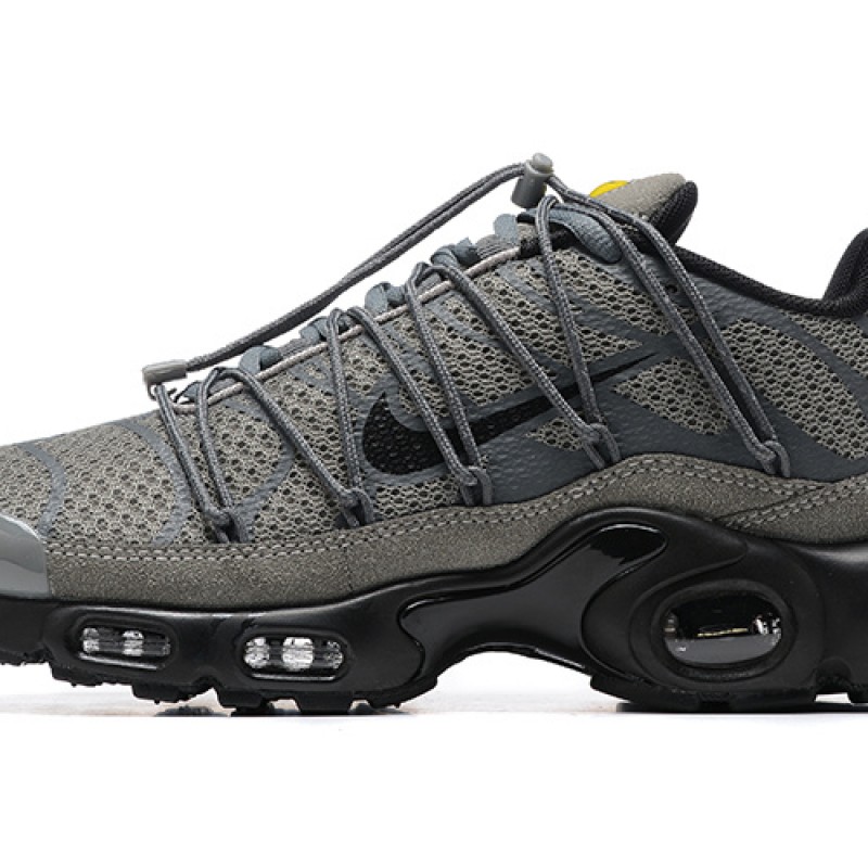 Sports Shoes Nike Air Max Plus Utility (M) Grey Black