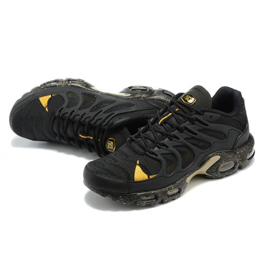 Sports Shoes Nike Air Max Terrascape Plus (M) Black Yellow